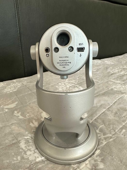 Blue Yeti USB Микрофон + Поп Филтър