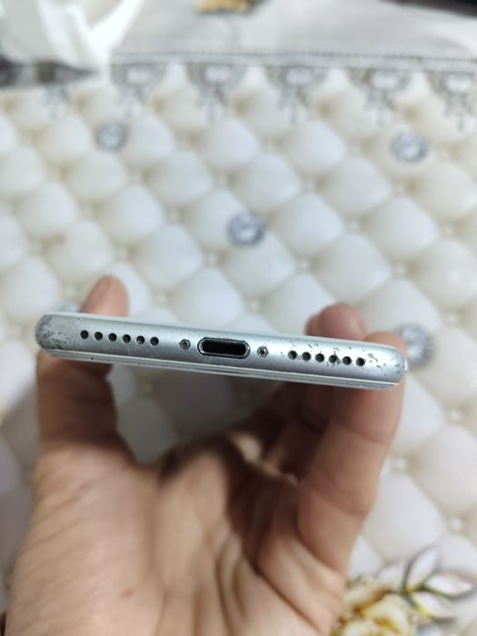 Iphone 8 xotrasi 64gb rigeon LL/A yomks 100%