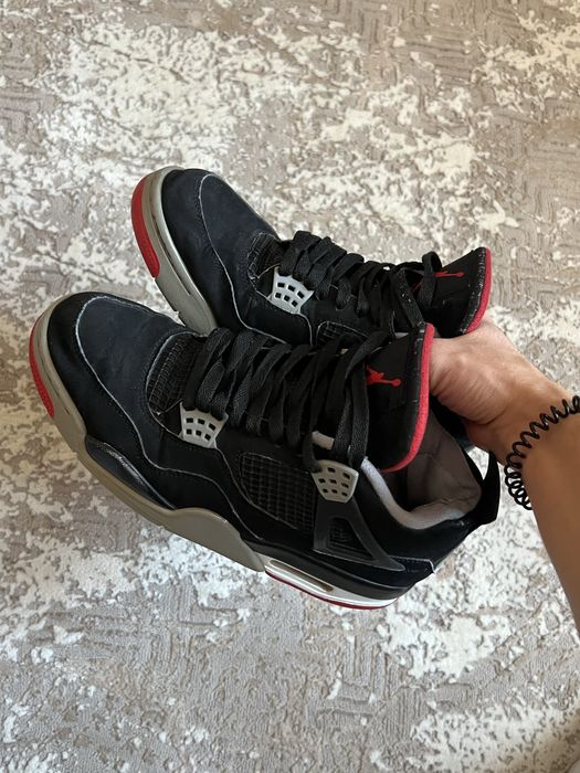 Оригинал Jordan 4 retro bred