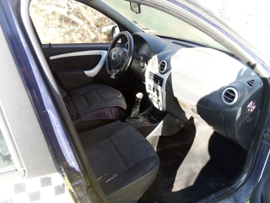 Продавам Dacia Sandero 1.4 газ/бензин
