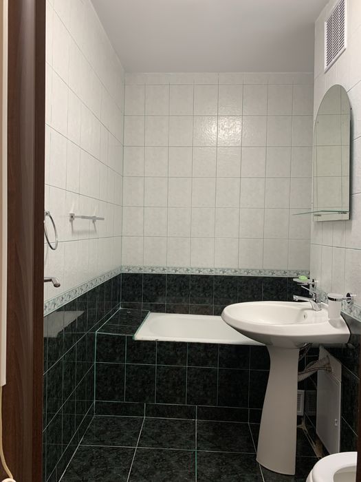 Inchiriez Apartament 3 Camere