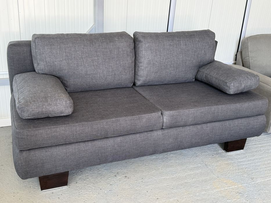Canapea extensibila - material foarte bun - ca noua