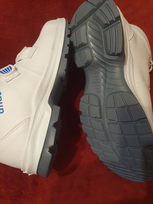 Pantofi bombeu nemetalic  Atlas