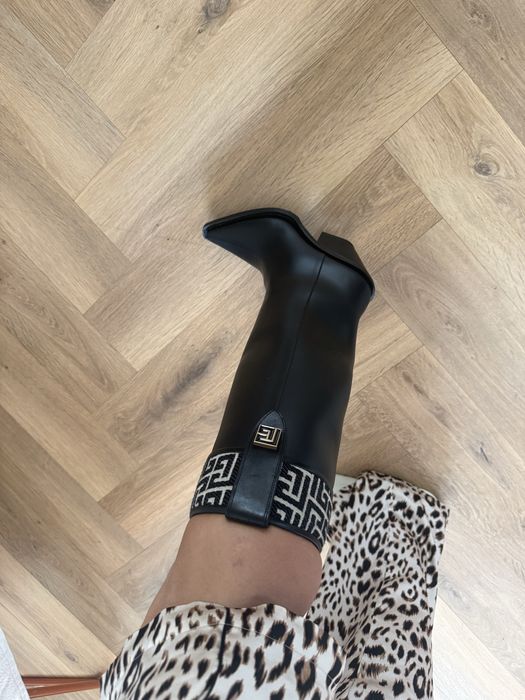 Cizme BALMAIN originale , achizitionate dp farfetch