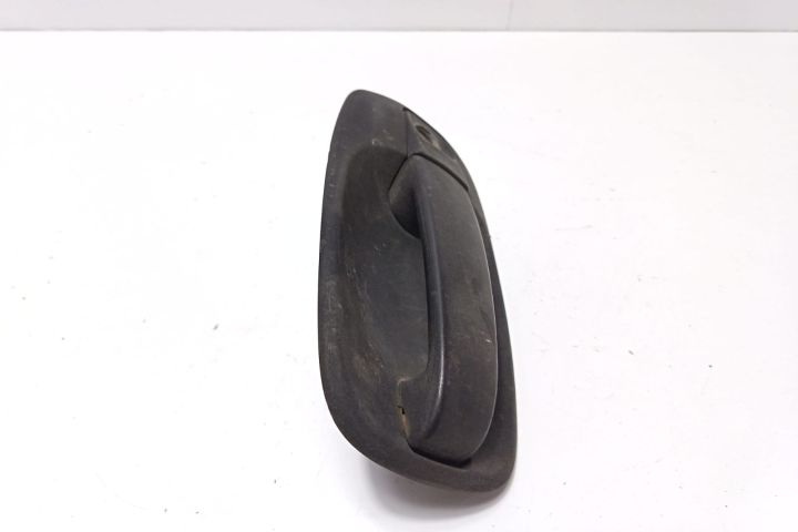 Maner deschidere din exterior usa fata stanga 8200170625 Renault Traf