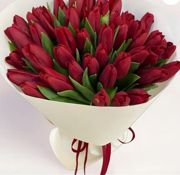 Тулпан сатылады букет 3000 тг