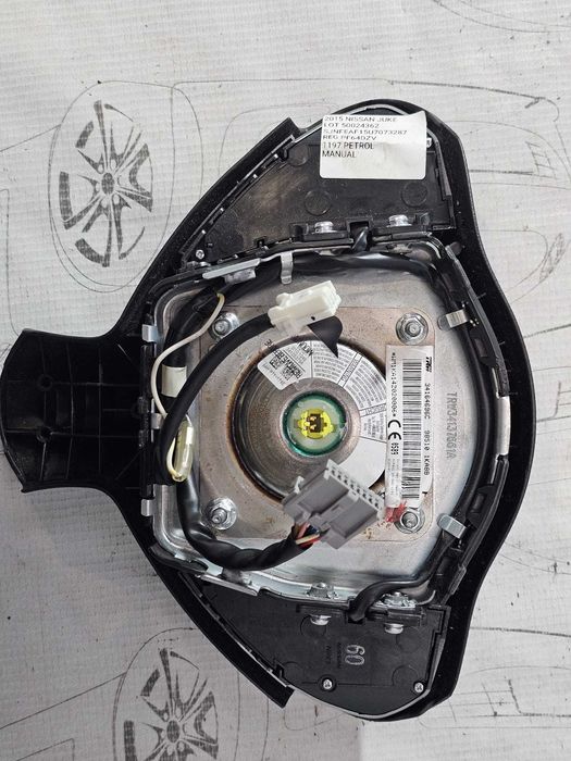 Airbag volan șofer Nissan Juke F15 2010-2019 2015 1.2 DIG-T Cod OEM: 985101KA8B, 98510-1KA8B (5F3)