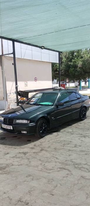 Bmw e 36 mexanika 1.6 motor srochna sotiladi narxi 3200$