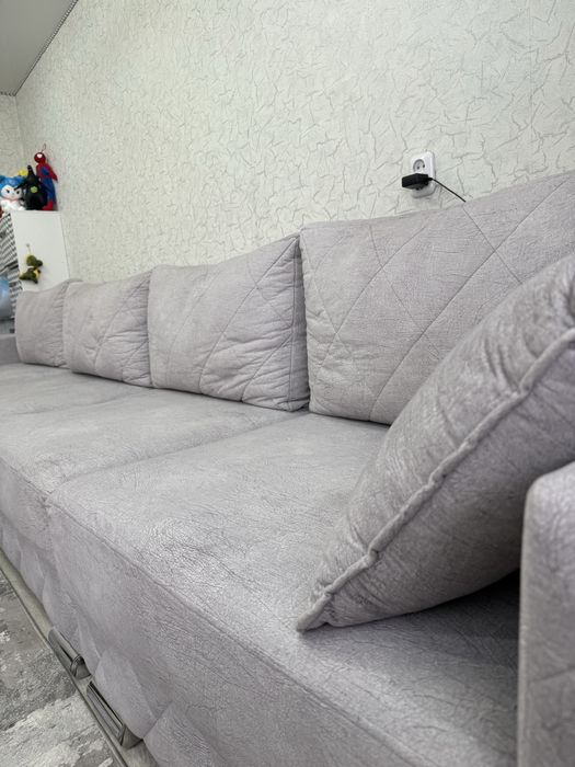 Продам диван в хорошем состоянии