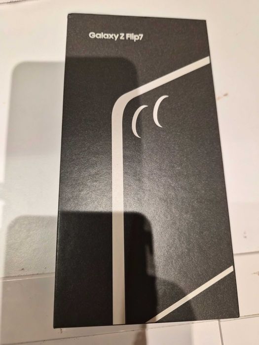 Нов !Самсунг Z flip 7 256gb