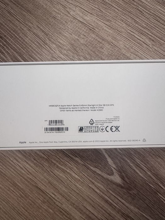 Apple Watch Series 9 45mm Starlight
