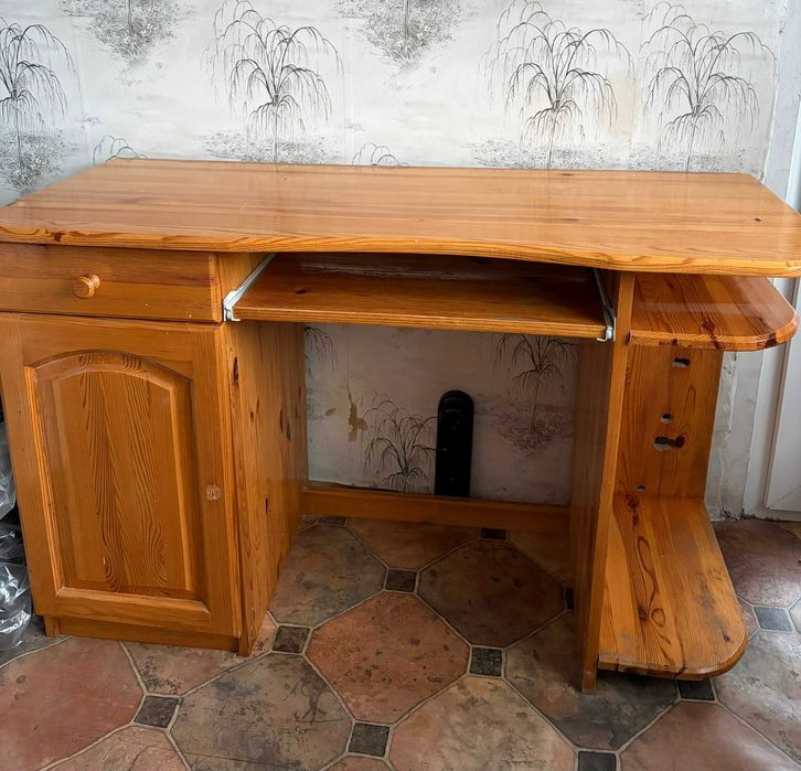 Бюро от масивно дърво ЧАМ