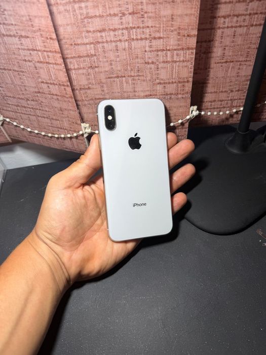 iPhone XS Silver, Memorie 64GB, 84% Baterie, iOS 18.7