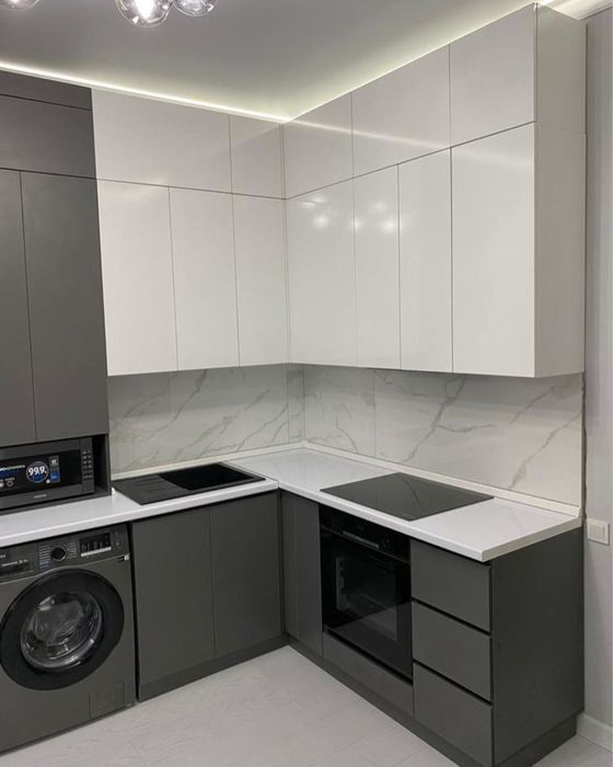 Кухонный . Шкаф . Прихожий