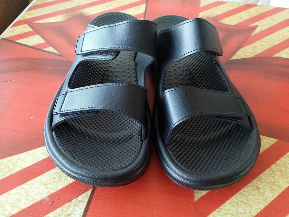 три броя чехли сандали