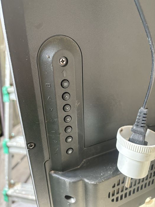 Телевизор Samsung в рабочем состоянии