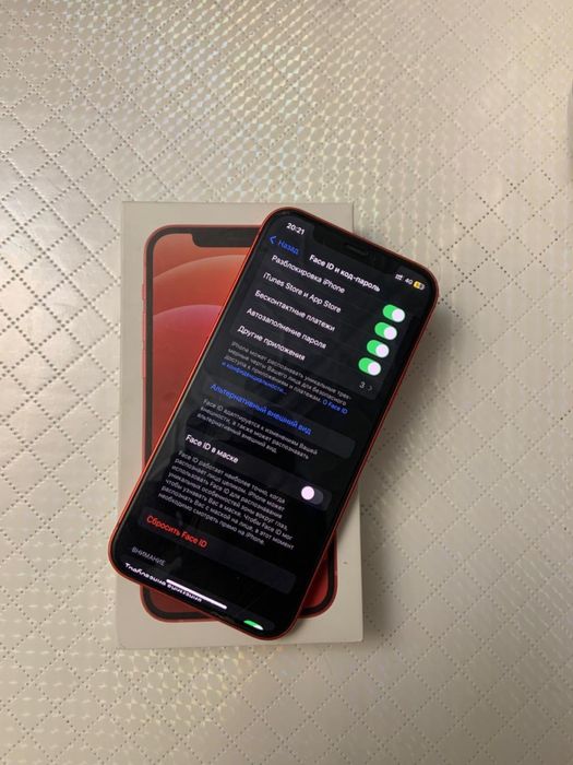 iPhone 12 red 64 gb