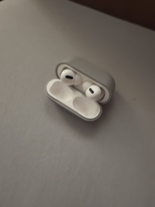 Căști Bluetooth albe