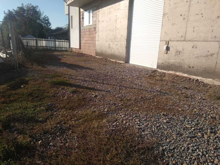 Дава се под наем Склад в с. Волуяк, Област София-град - 150 кв.м за 408 € - Снимка #1