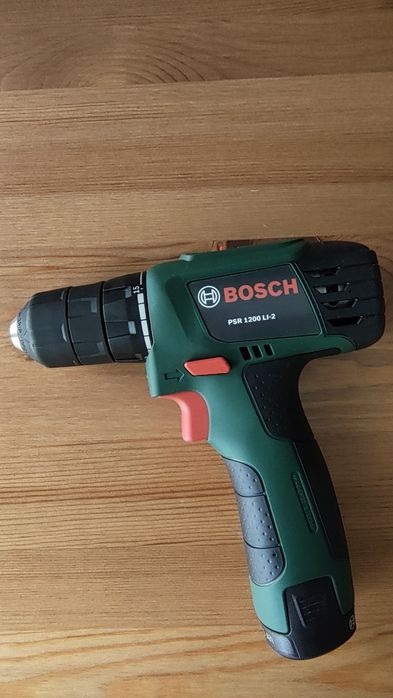 Акумулаторен винтоверт/бормашина BOSCH PSR 1200 LI-2. Като нов.