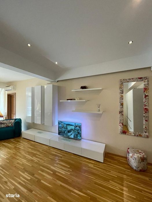 Apartament 2 camere/  Balcon și garaj /