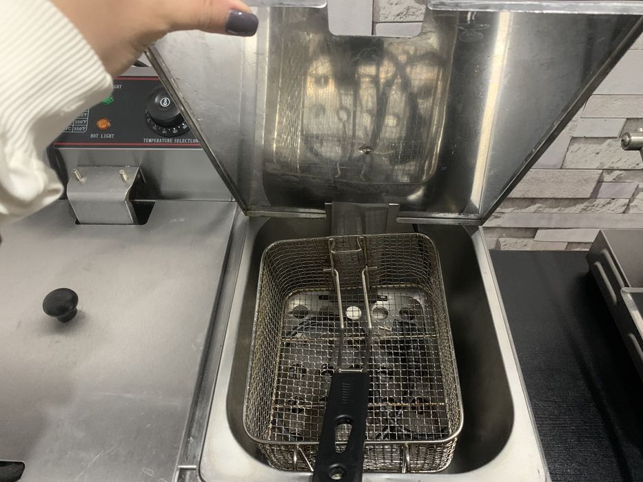 Продам апарат для донер и сэндвичей