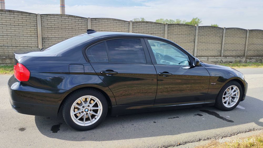 BMW 3 Series 2010 — imagine 5