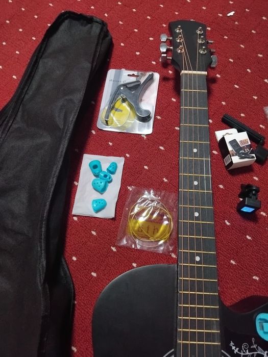 Gitara yangi 400 000 soʻm