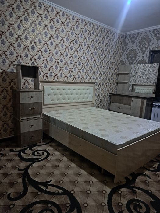 Spalni komplekt 6 qism: Krovat + Kupe shkaf + Trumo. Oq Dub