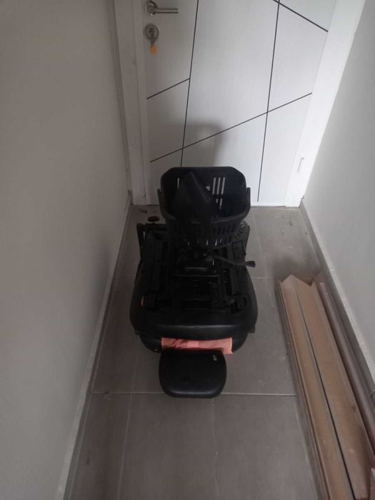 Акумолаторна инвалидна количка