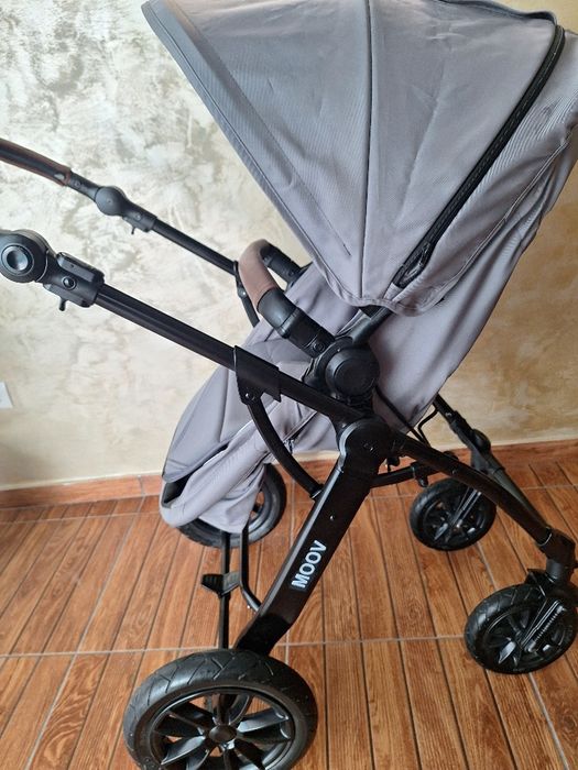 Vând cărucior 3 în 1 kindarcraft.