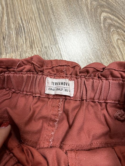 Дамски дънки и панталони