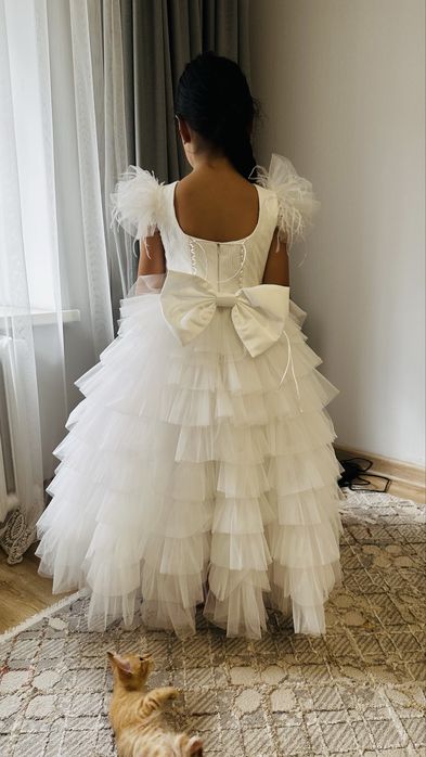 Продам бальное платье, рост 122