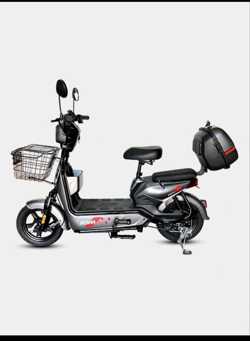 Скутер сотилади