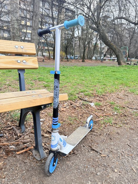 Продавам детска тротинетка