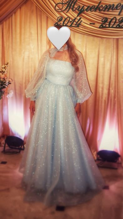 Платье на выпускной вечер