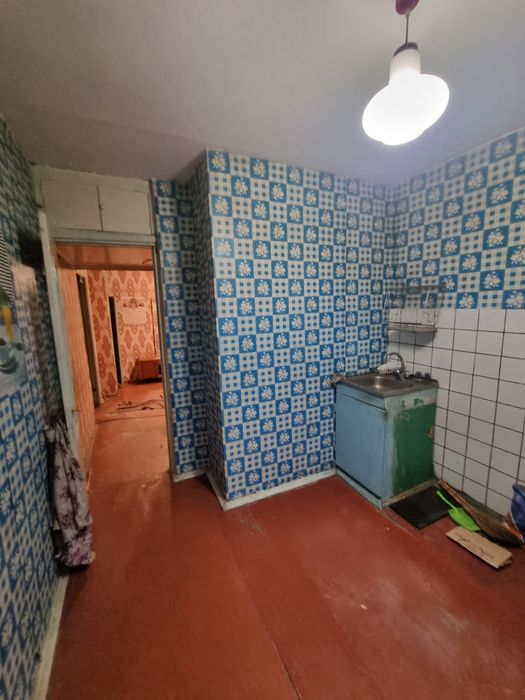 *4 комн. Балкон 2х6. Кирпичный дом