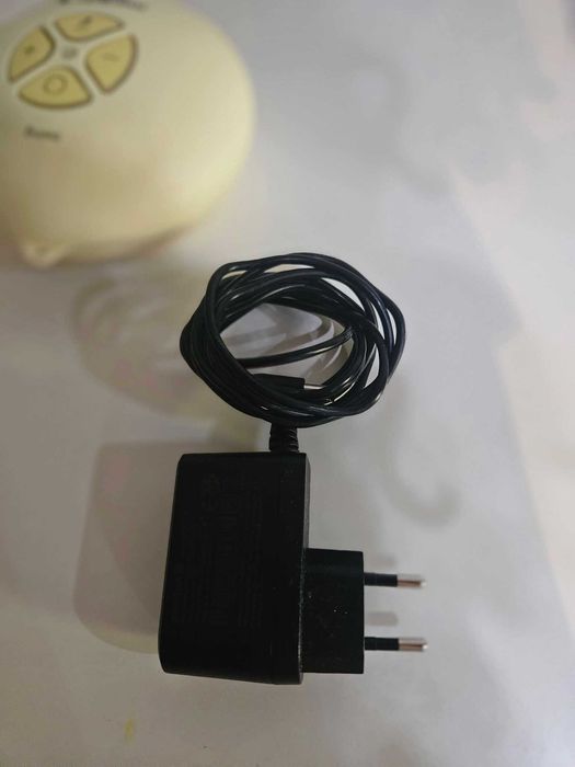 Двуфазна помпа за кърма Medela swing като нова