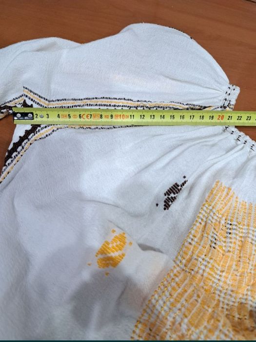 Ie autentica,copii,  costum popular