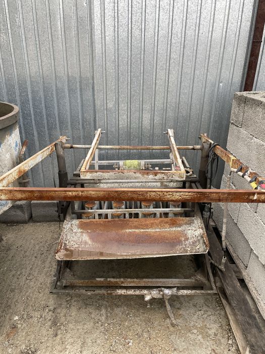 Продам оборудование для пескаблоков