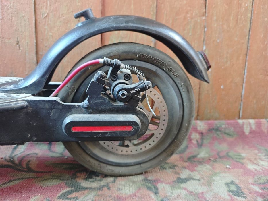 Продам электро самокат Lovo