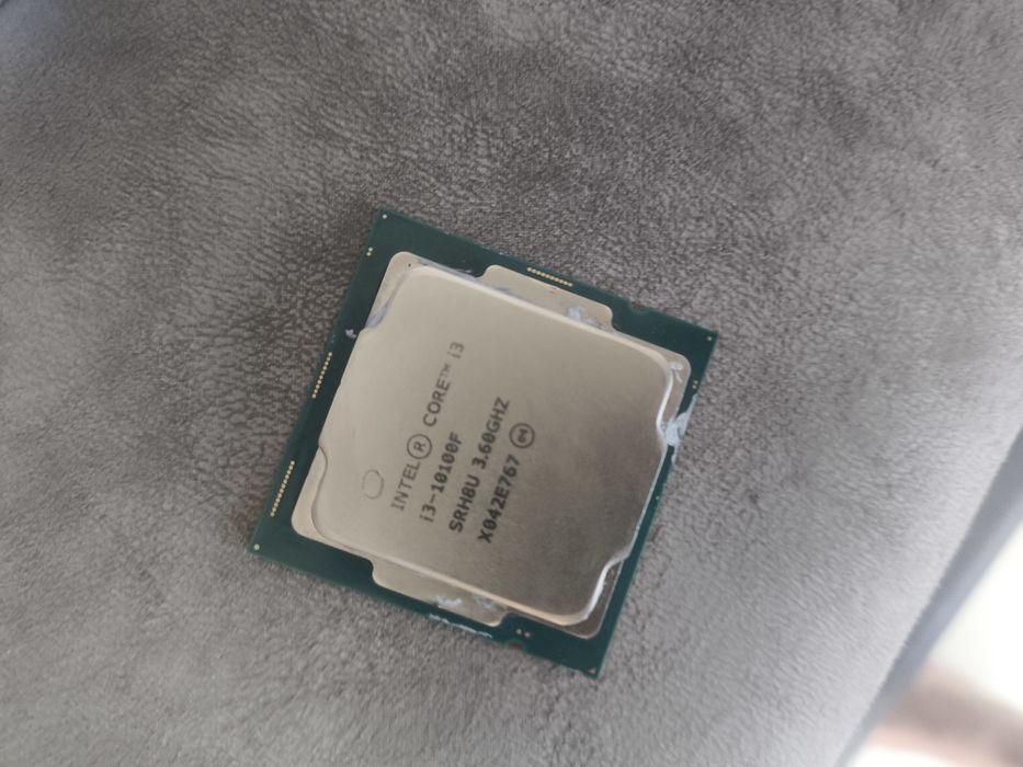 Продам i3 10100f