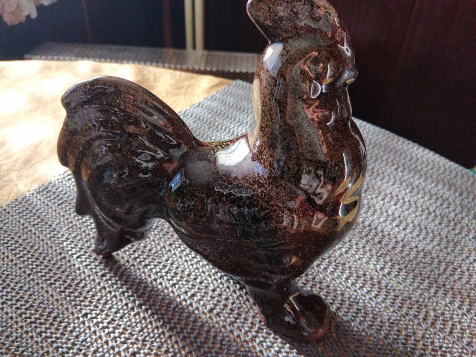 Колекция статуетки от българска керамика от соца