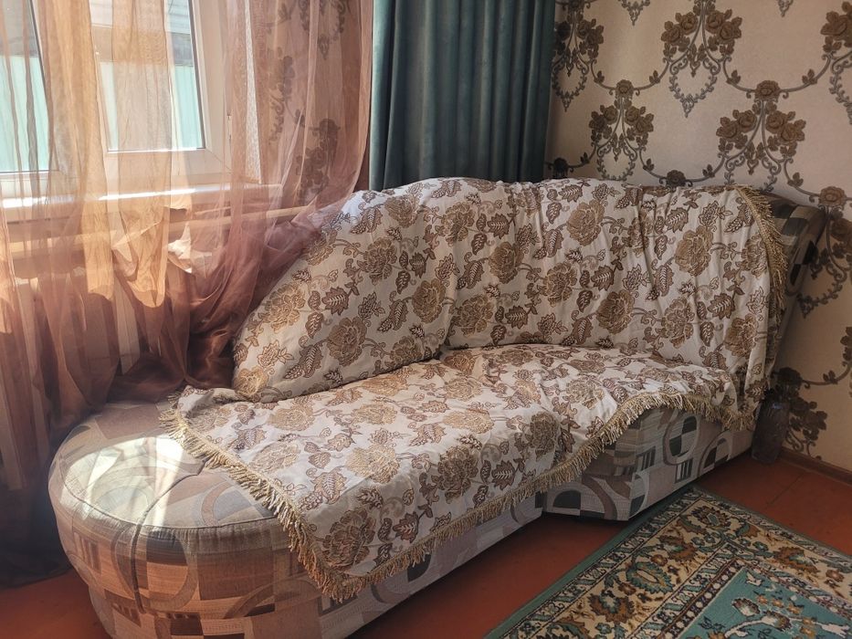 Срочно продам угловой диван
