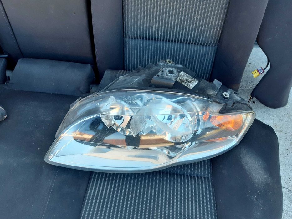 Set faruri audi A4 B7, Portiere audi a4 b7 negre cod culoare LZ9Y