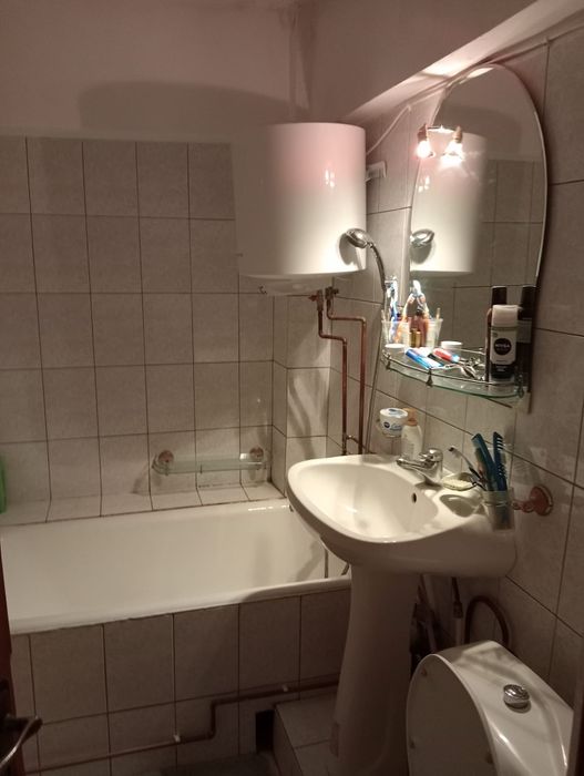 Apartament cu 2 camere decomandat