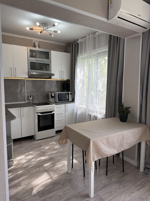 Продам квартиру, 2-ка. Амре Кашаубаев 24