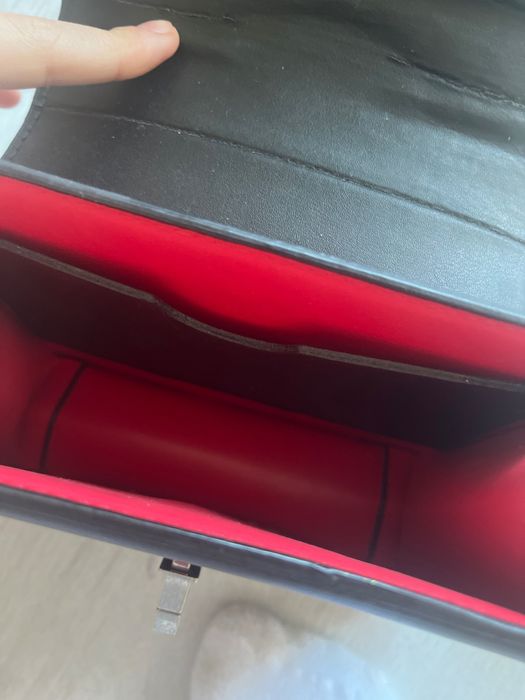 Чисто нова неизползвана чанта на guess оригинална