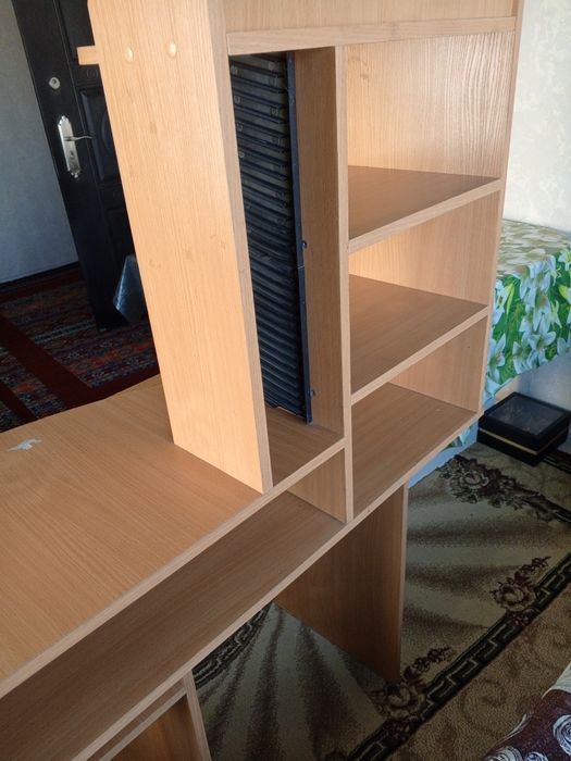 Компьютерный стол