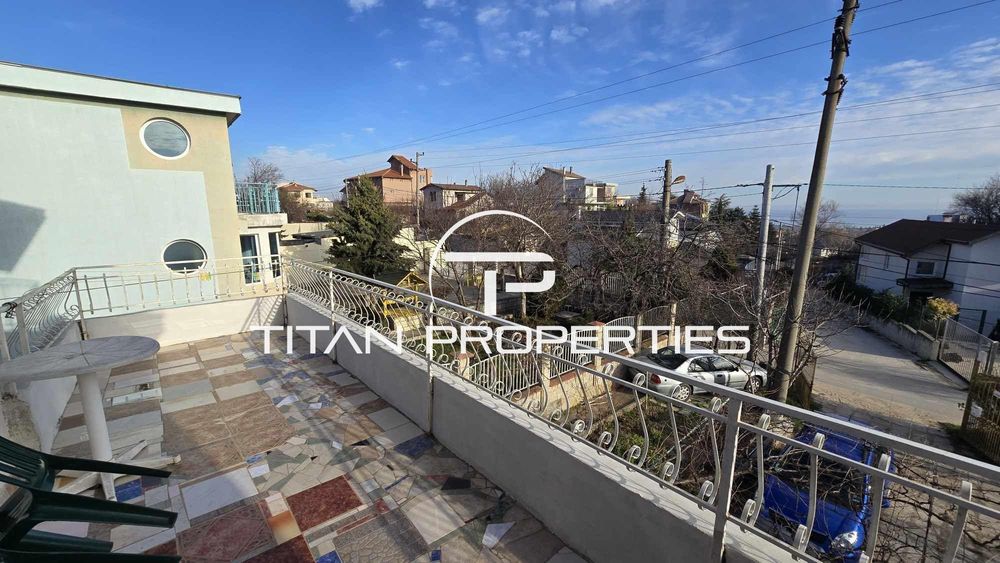 Етаж от къща, под наем, м-т Долна Трака